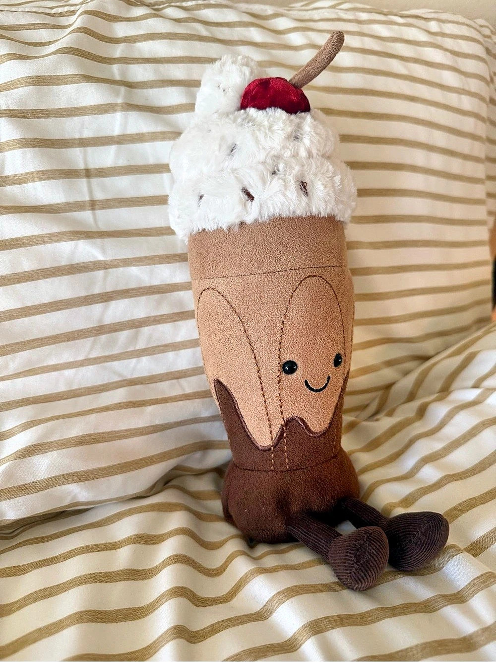 Jellycat Amuseables Marin Chocolate Milkshake - Picture 2 of 4